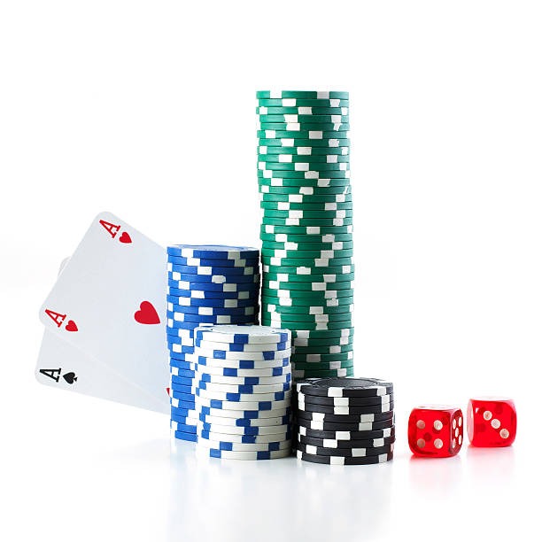 cepat33 Qiu Qiu game table on Android showing player cards, hand values, and dealer position